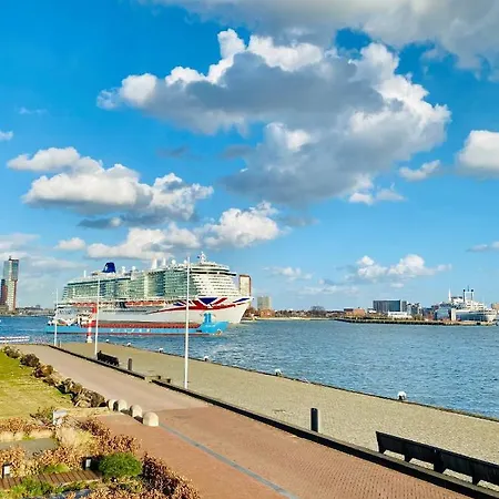 Frühstückspension Maasview 3*