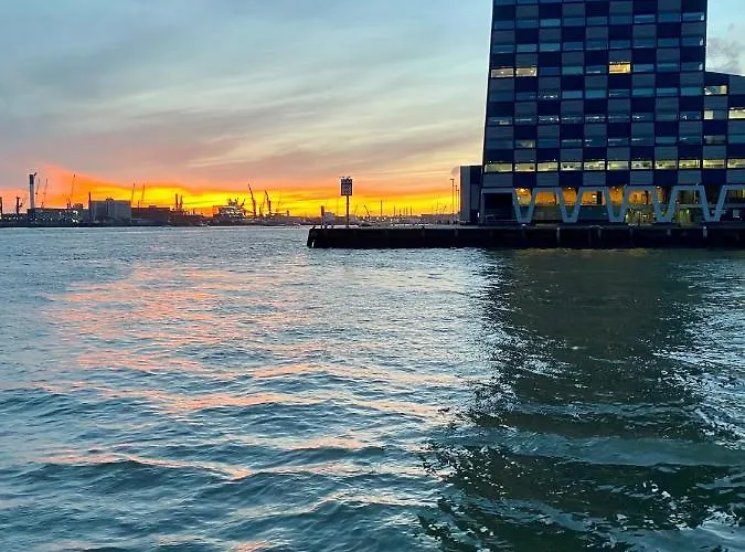 Bed & Breakfast Maasview Rotterdam